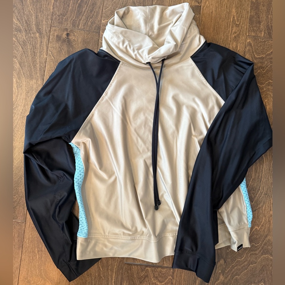 Koral high neck pullover
